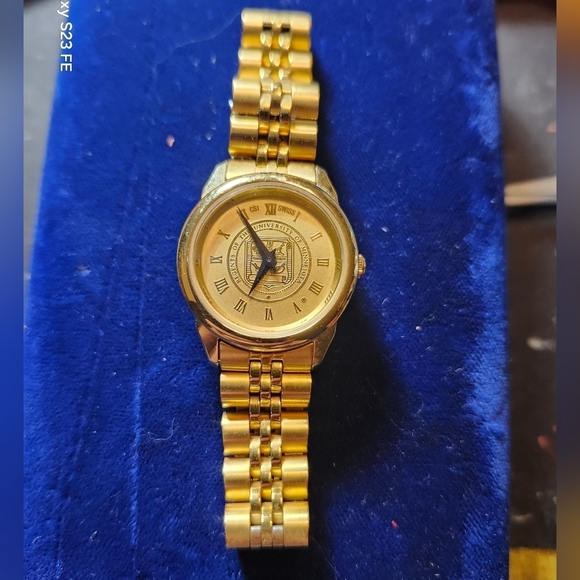 NWOT CSI SWISS GOLD PLATED UNIVERSITY OF MINNESOTA WATCH LADIES main image 4